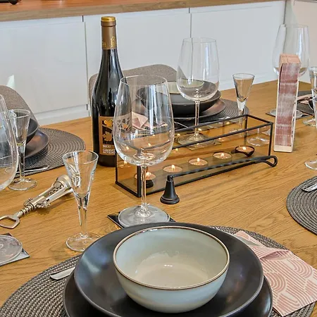 Eternal Lux Waterfront *