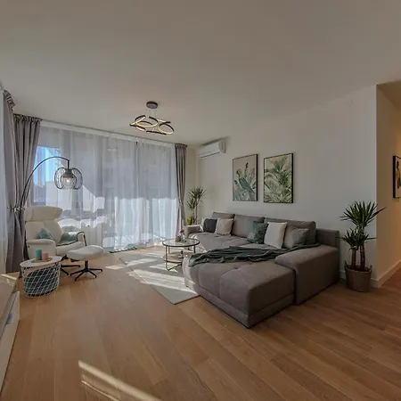 Eternal Lux Waterfront בלגרד