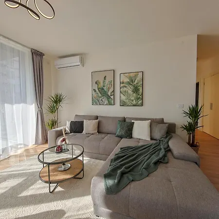 Eternal Lux Waterfront * Belgrado