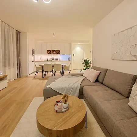 Eternal Lux Waterfront * Βελιγράδι