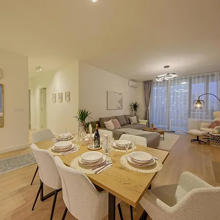 Eternal Lux Waterfront בלגרד