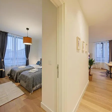 Eternal Lux Waterfront Βελιγράδι