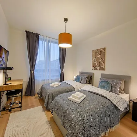 Eternal Lux Waterfront * Belgrado