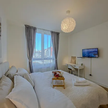 Apartment Eternal Lux Waterfront *