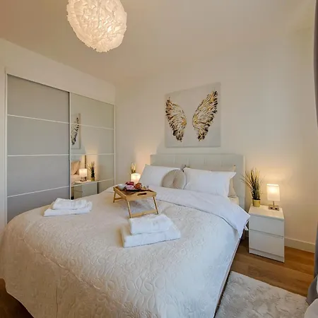 Eternal Lux Waterfront * Belgrado