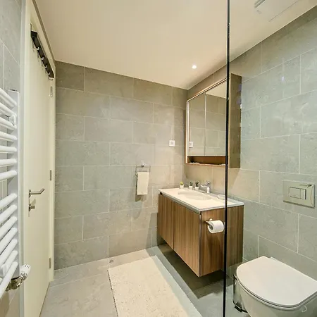 Eternal Lux Waterfront *